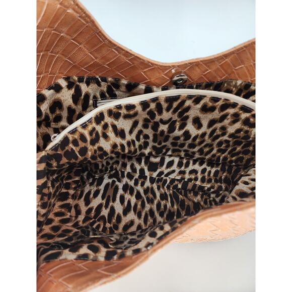 New Directions Tan Woven Large Hobo Shoulder Bag - Picture 6 of 6